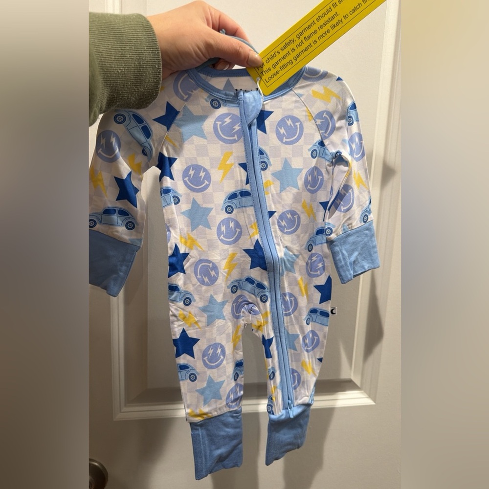 Newborn Bamboo Blue &White Smiley One Piece NWT